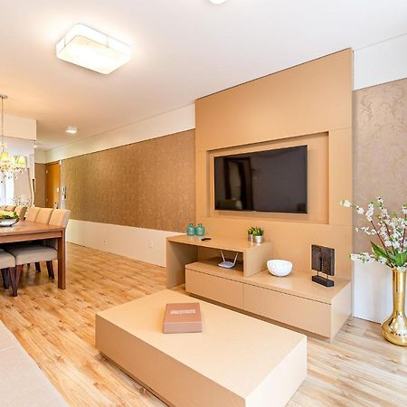Apartmán Rosa Apartamento Luxo No Centro Gramado Exteriér fotografie
